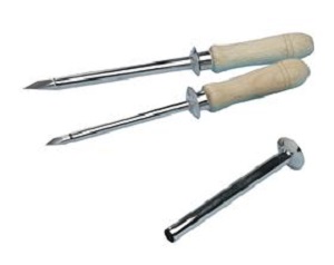 Trocar 10 x 150 mm, cu o canula si maner de lemn, pentru vaci